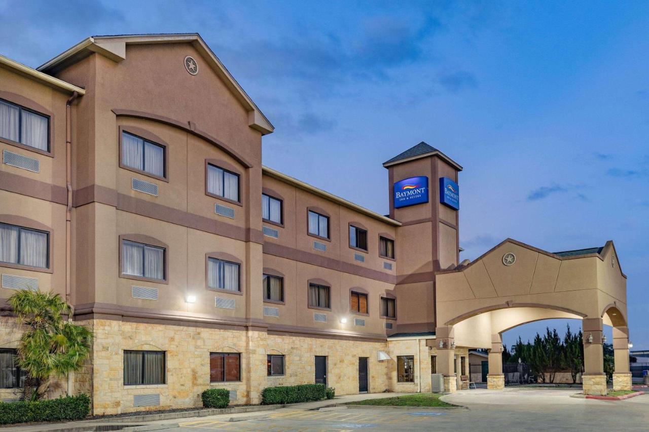 Baymont By Wyndham Cuero Hotel Luaran gambar