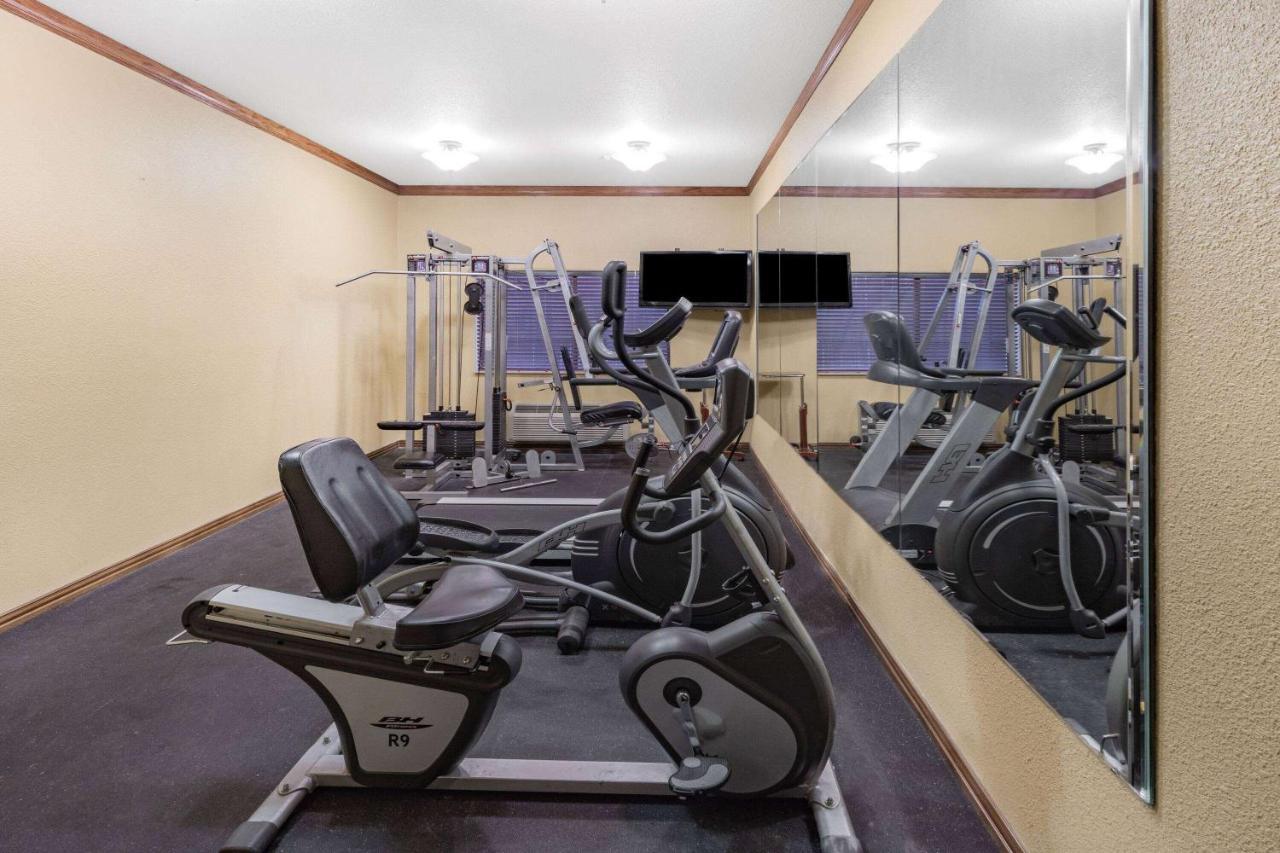 Baymont By Wyndham Cuero Hotel Luaran gambar