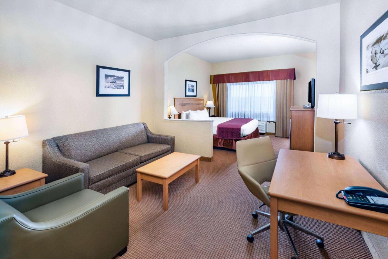 Baymont By Wyndham Cuero Hotel Luaran gambar