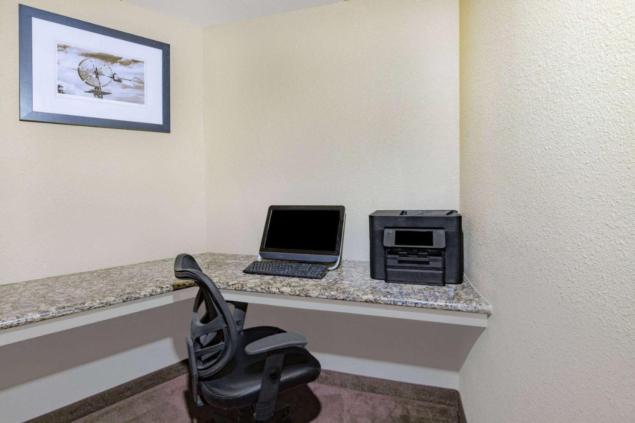 Baymont By Wyndham Cuero Hotel Luaran gambar