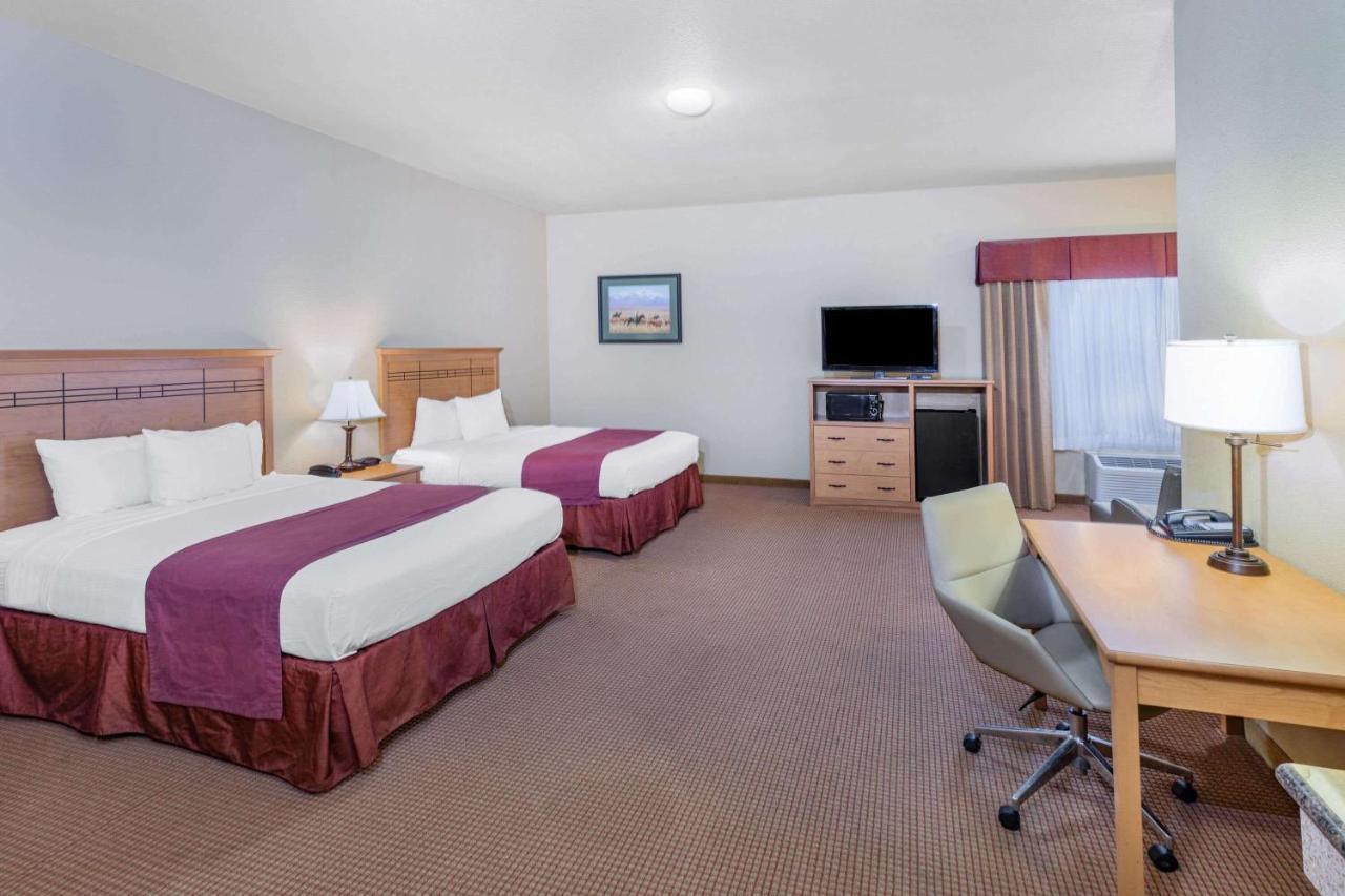 Baymont By Wyndham Cuero Hotel Luaran gambar